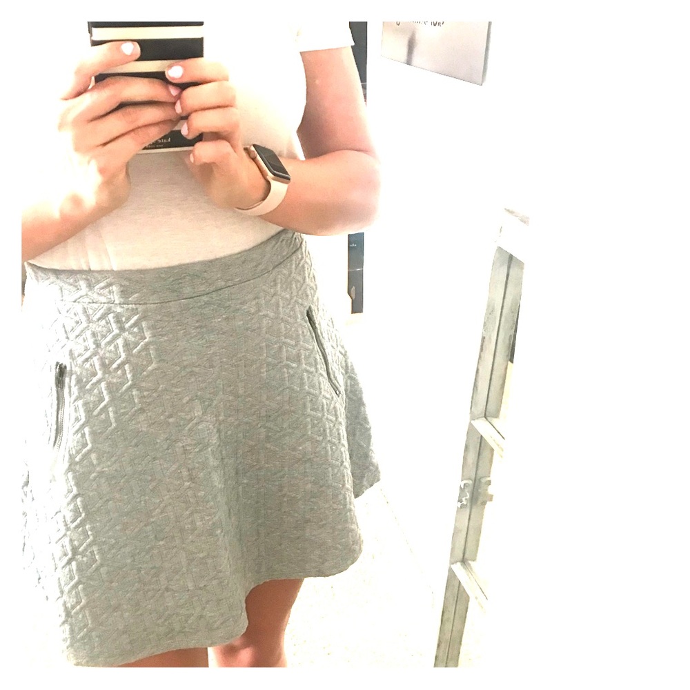 Grey high mid waisted skirt